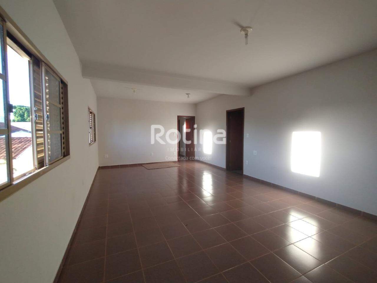 Apartamento para alugar, 3 quartos em Uberlândia no bairro Brasil no valor de R$ 2.500,00 - Rotina Imobiliária: 