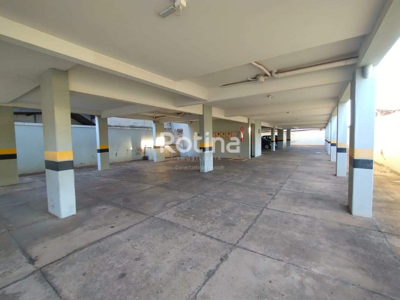 Apartamento para alugar, 3 quartos em Uberlândia no bairro Brasil no valor de R$ 2.500,00 - Rotina Imobiliária: 