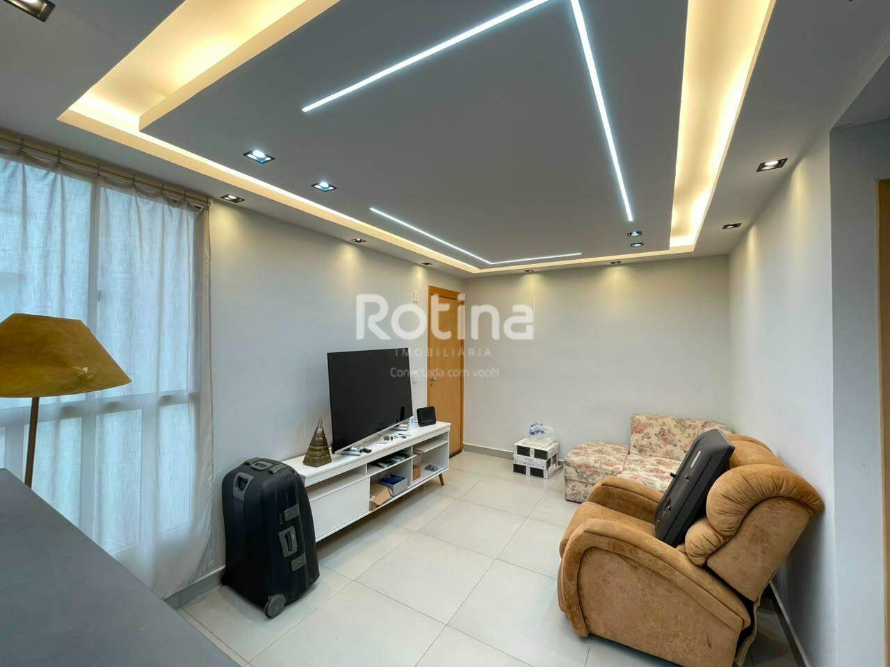 Apartamento à venda, 2 quartos em Uberlândia no bairro Aclimação no valor de R$ 230.000,00 - Rotina Imobiliária: 