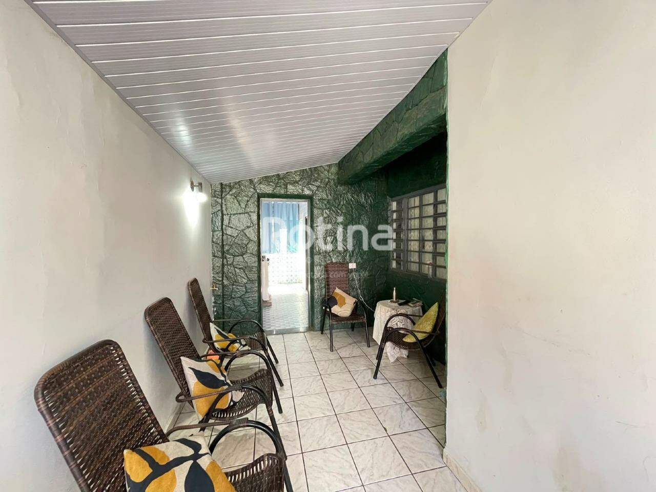 Casa à venda, 2 quartos em Uberlândia no bairro Martins no valor de R$ 350.000,00 - Rotina Imobiliária: 