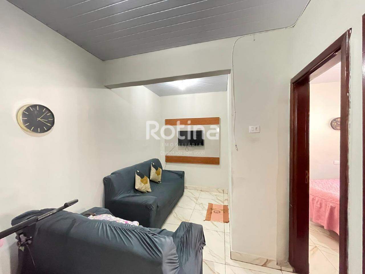 Casa à venda, 2 quartos em Uberlândia no bairro Martins no valor de R$ 350.000,00 - Rotina Imobiliária: 