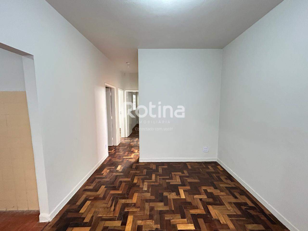 Colônia à venda, 3 quartos em Uberlândia no bairro Santa Mônica no valor de R$ 740.000,00 - Rotina Imobiliária: 