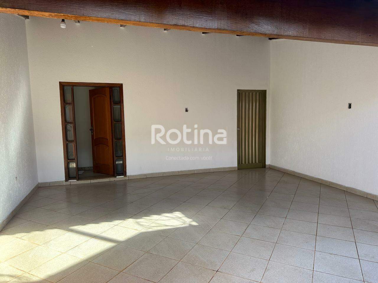 Casa à venda, 3 quartos em Uberlândia no bairro Planalto no valor de R$ 750.000,00 - Rotina Imobiliária: 
