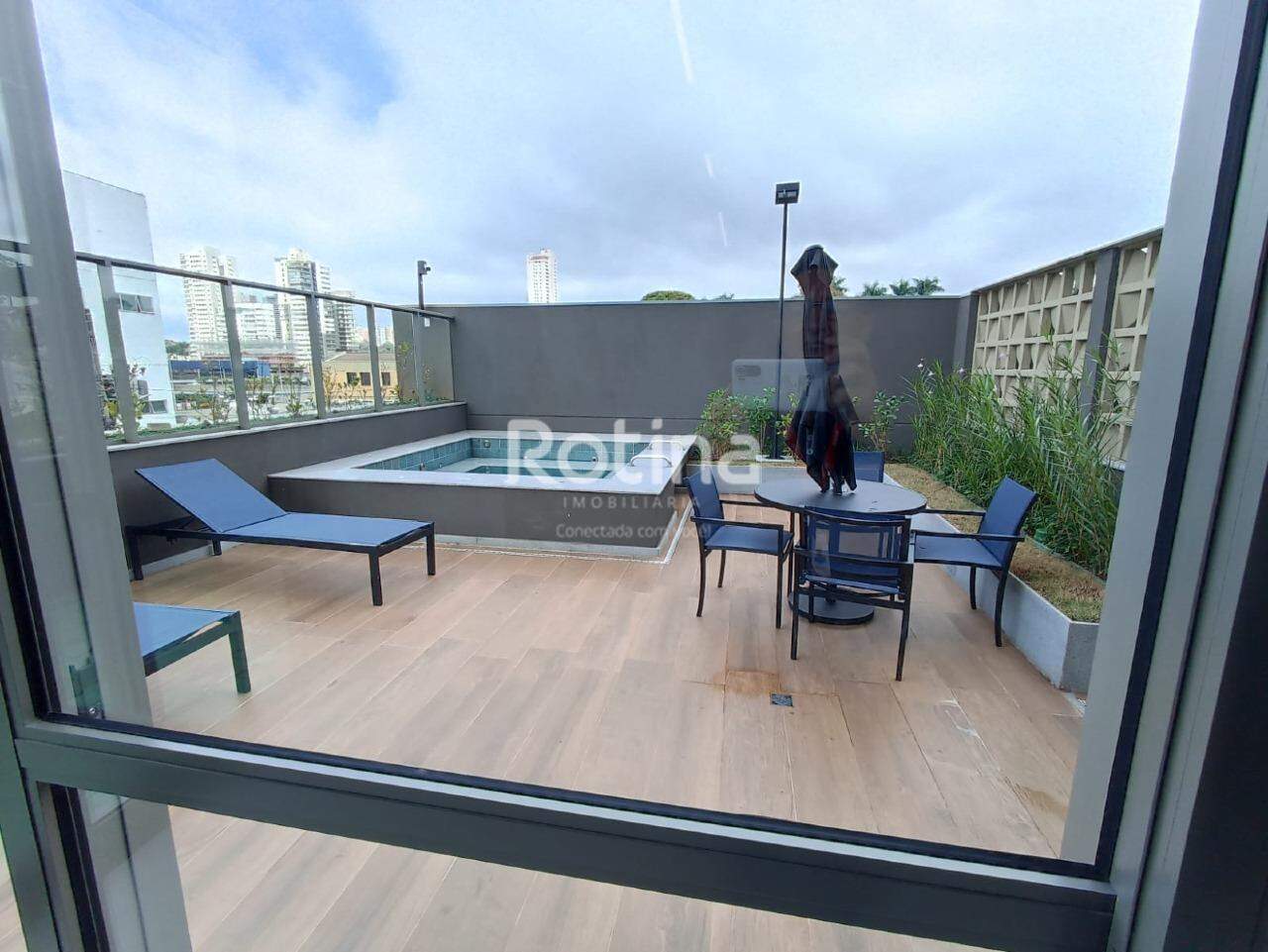 Apartamento para alugar, 3 quartos em Uberlândia no bairro Lídice no valor de R$ 6.000,00 - Rotina Imobiliária: 