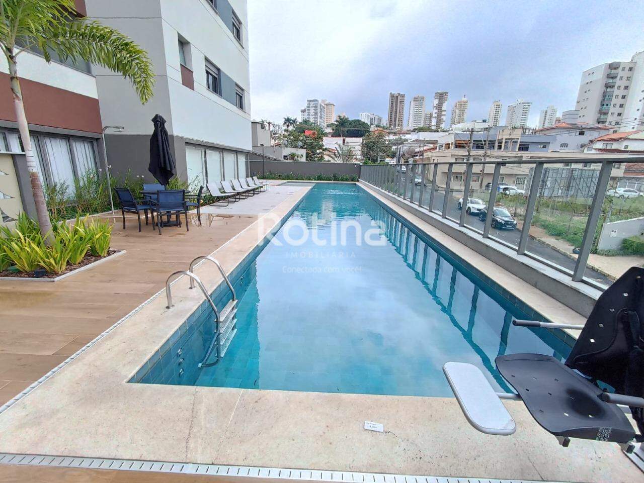 Apartamento para alugar, 3 quartos em Uberlândia no bairro Lídice no valor de R$ 6.000,00 - Rotina Imobiliária: 
