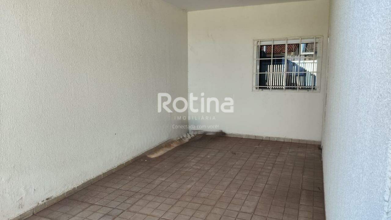 Casa para alugar, 2 quartos em Uberlândia no bairro Jardim Patrícia no valor de R$ 2.700,00 - Rotina Imobiliária: 