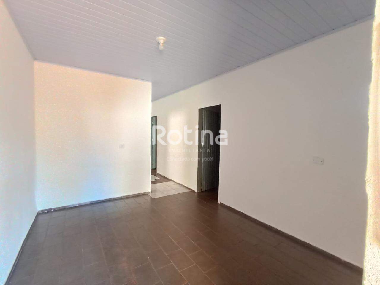 Casa à venda, 3 quartos em Uberlândia no bairro Nossa Senhora das Graças no valor de R$ 500.000,00 - Rotina Imobiliária: 