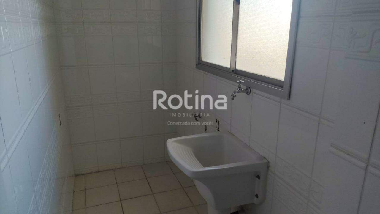 Apartamento para alugar, 2 quartos em Uberlândia no bairro Umuarama no valor de R$ 1.750,00 - Rotina Imobiliária: 