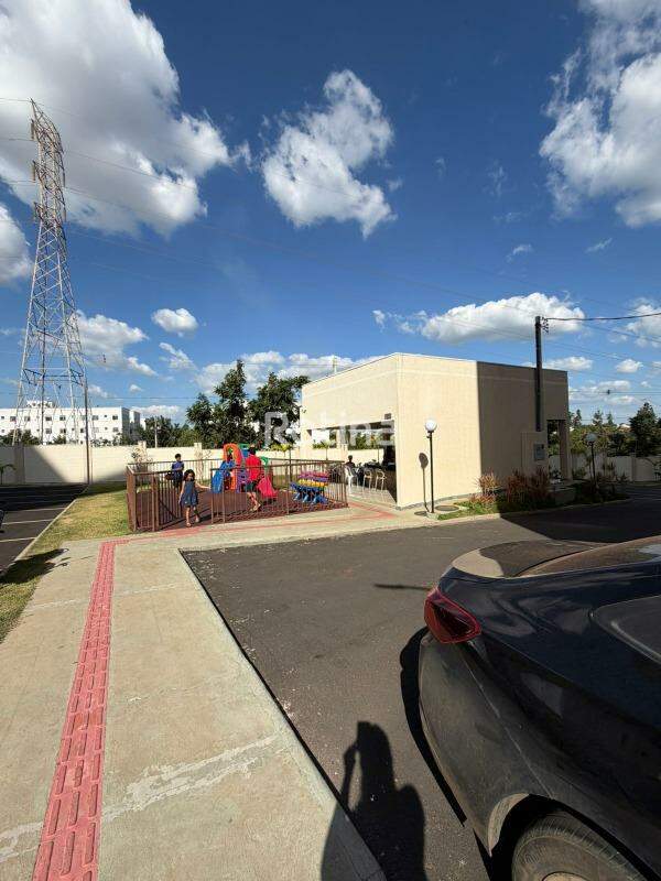 Apartamento à venda, 2 quartos em Uberlândia no bairro Shopping Park no valor de R$ 210.000,00 - Rotina Imobiliária: 
