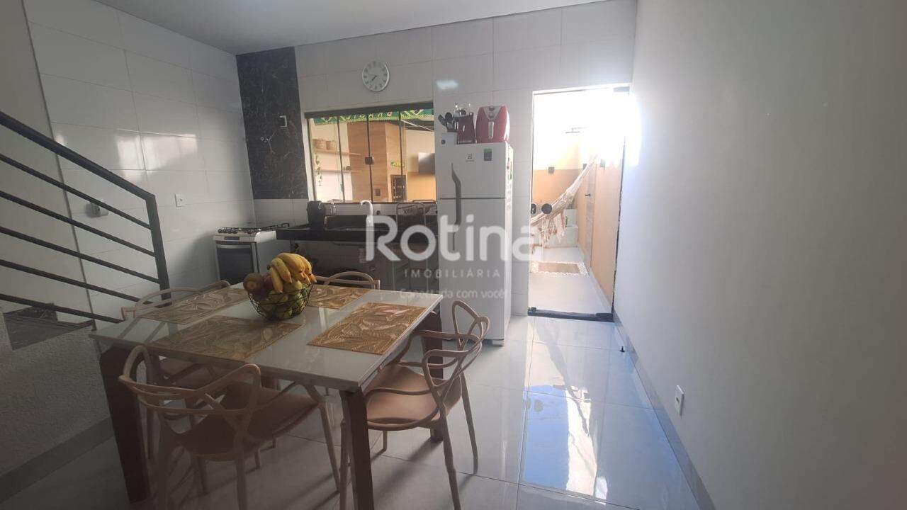 Casa para alugar, 2 quartos em Uberlândia no bairro Segismundo Pereira no valor de R$ 2.800,00 - Rotina Imobiliária: 
