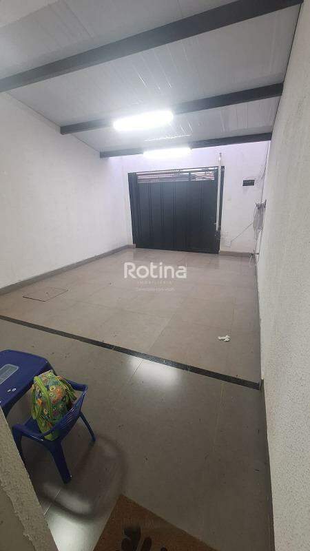Casa para alugar, 2 quartos em Uberlândia no bairro Segismundo Pereira no valor de R$ 2.800,00 - Rotina Imobiliária: 