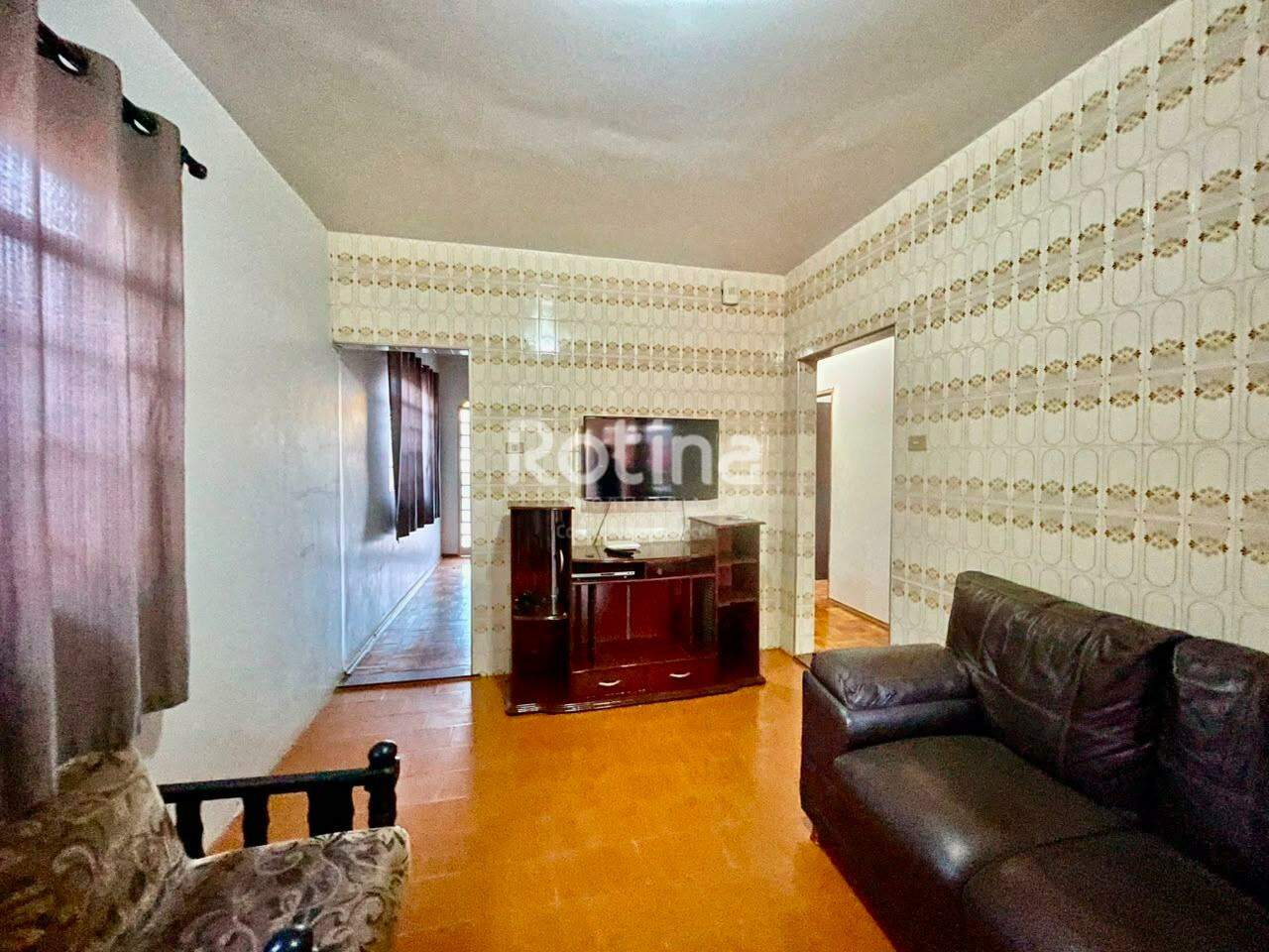 Casa à venda, 10 quartos em Uberlândia no bairro Brasil no valor de R$ 540.000,00 - Rotina Imobiliária: 