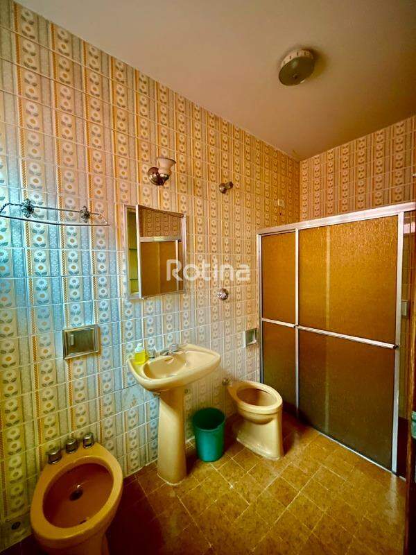 Casa à venda, 10 quartos em Uberlândia no bairro Brasil no valor de R$ 540.000,00 - Rotina Imobiliária: 