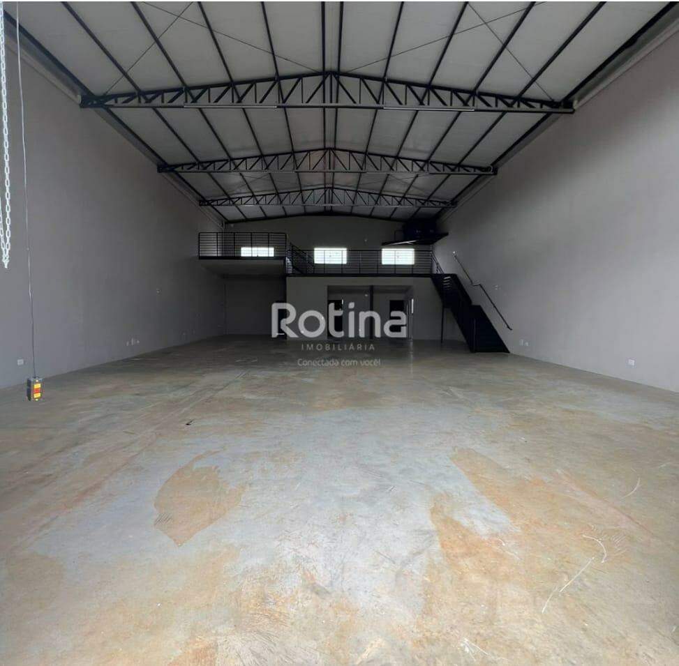 Galpão à venda, em Uberlândia no bairro Novo Mundo no valor de R$ 1.750.000,00 - Rotina Imobiliária: 