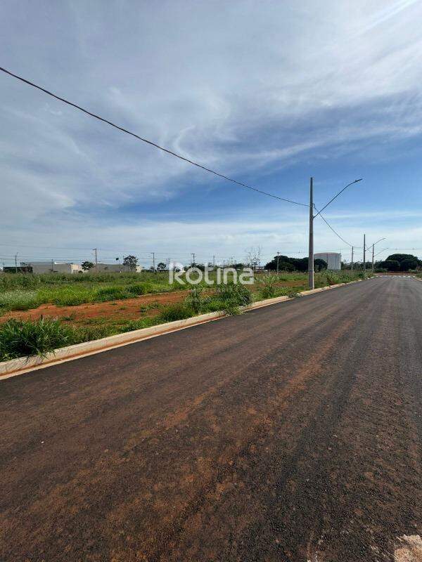 Terreno à venda, em Uberlândia no bairro Novo Mundo no valor de R$ 1.360.800,00 - Rotina Imobiliária: 