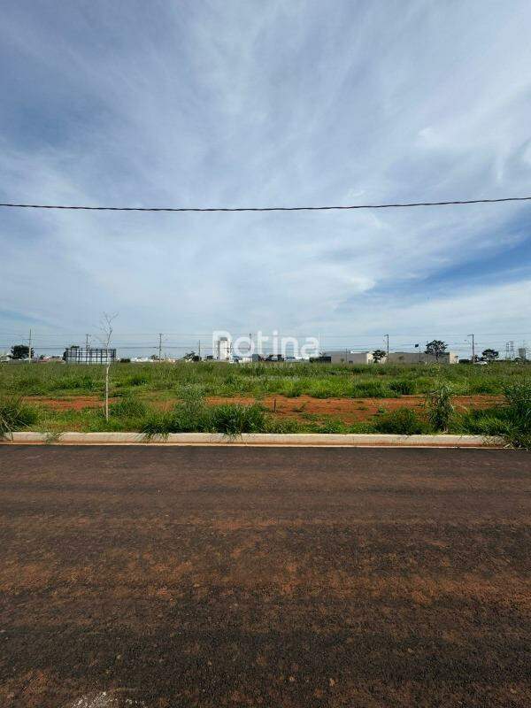 Terreno à venda, em Uberlândia no bairro Novo Mundo no valor de R$ 1.360.800,00 - Rotina Imobiliária: 