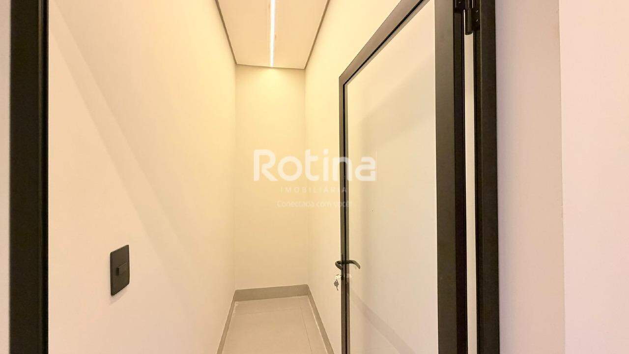 Casa à venda, 3 quartos em Uberlândia no bairro Shopping Park no valor de R$ 760.000,00 - Rotina Imobiliária: 
