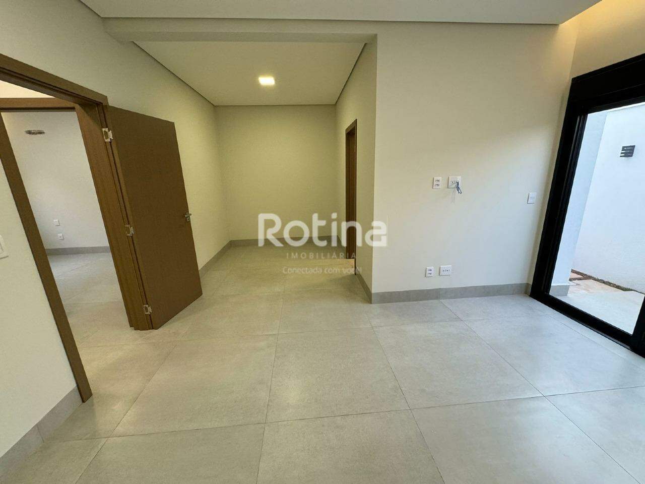 Casa Condomínio Fechado à venda, 3 quartos em Uberlândia no bairro Jardim Inconfidência no valor de R$ 2.150.000,00 - Rotina Imobiliária: 