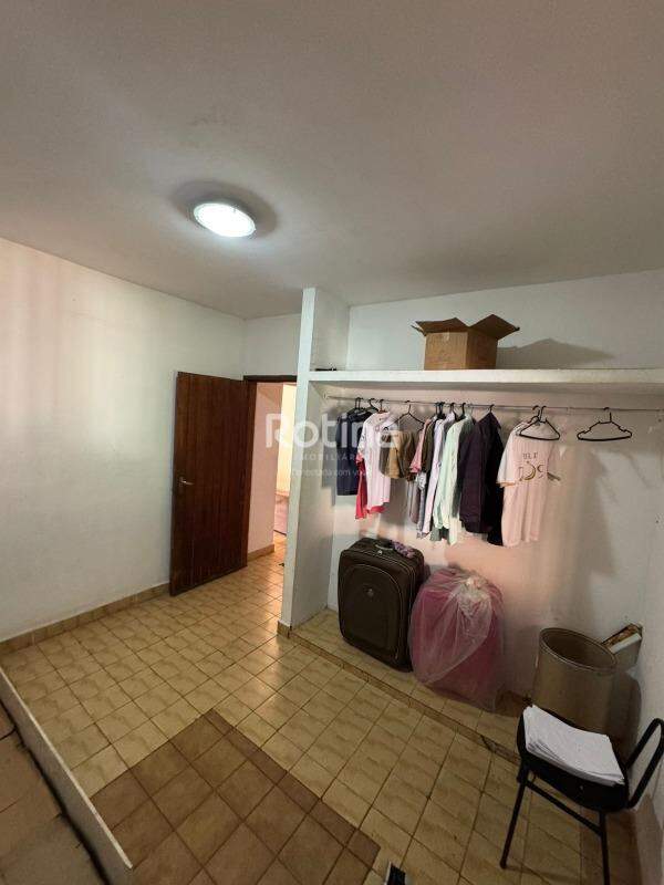Casa à venda, 3 quartos em Uberlândia no bairro Tubalina no valor de R$ 400.000,00 - Rotina Imobiliária: 