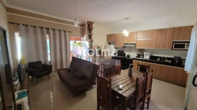 Casa à venda, 2 quartos em Uberlândia no bairro Novo Mundo no valor de R$ 550.000,00 - Rotina Imobiliária: 