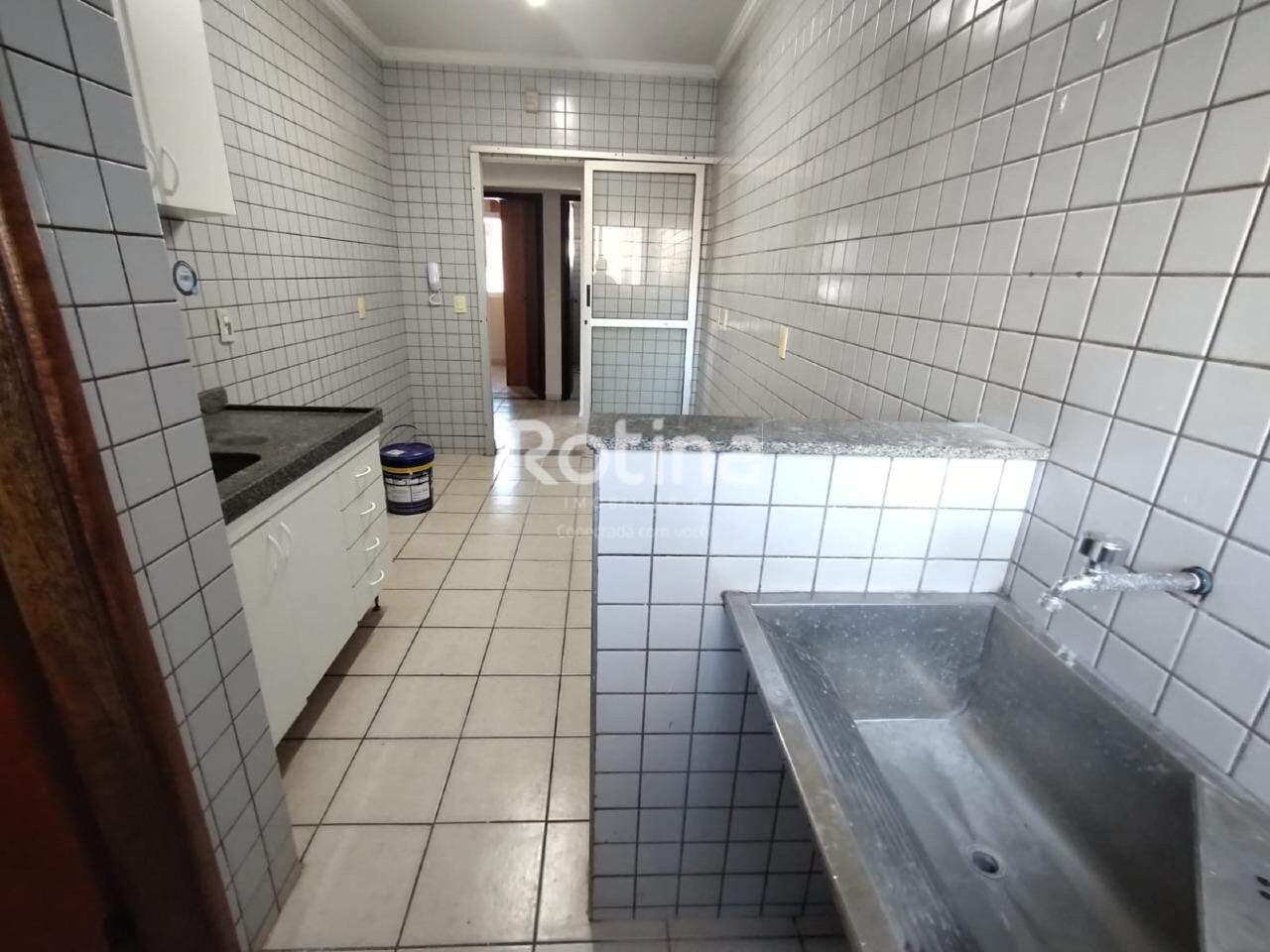 Apartamento para alugar, 3 quartos em Uberlândia no bairro Morada da Colina no valor de R$ 1.800,00 - Rotina Imobiliária: 