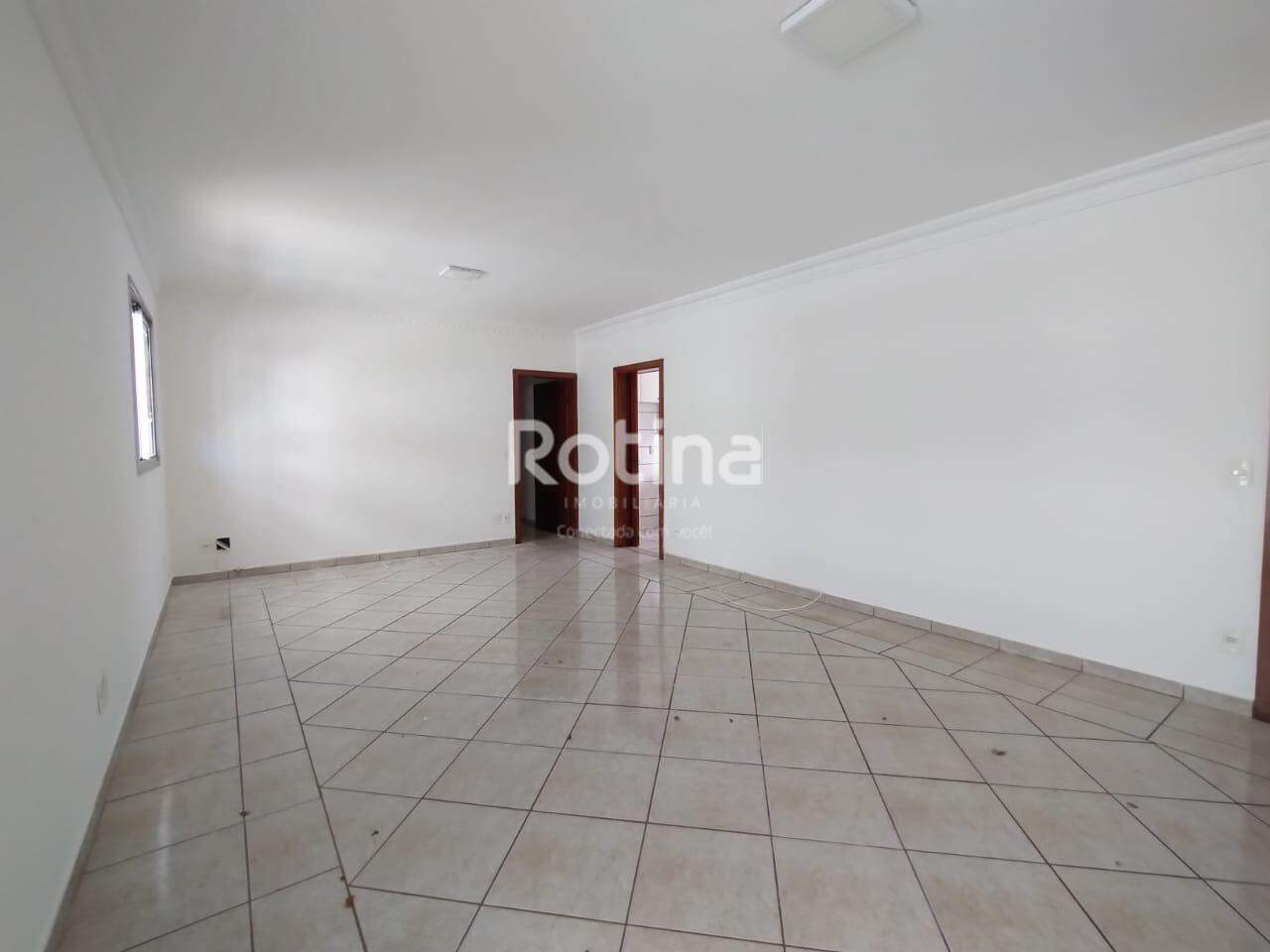Apartamento para alugar, 3 quartos em Uberlândia no bairro Tabajaras no valor de R$ 2.500,00 - Rotina Imobiliária: 