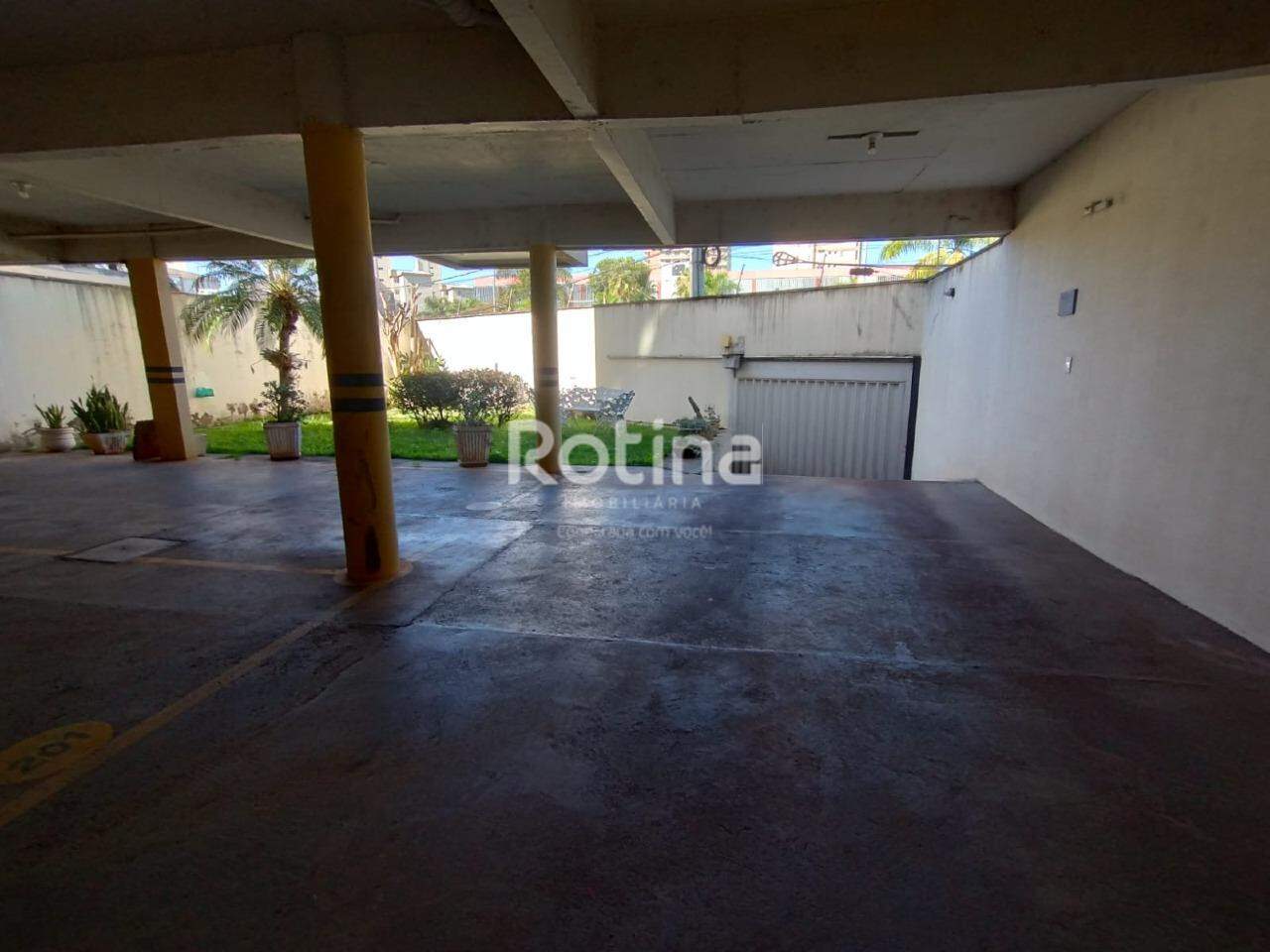Apartamento para alugar, 3 quartos em Uberlândia no bairro Tabajaras no valor de R$ 2.500,00 - Rotina Imobiliária: 