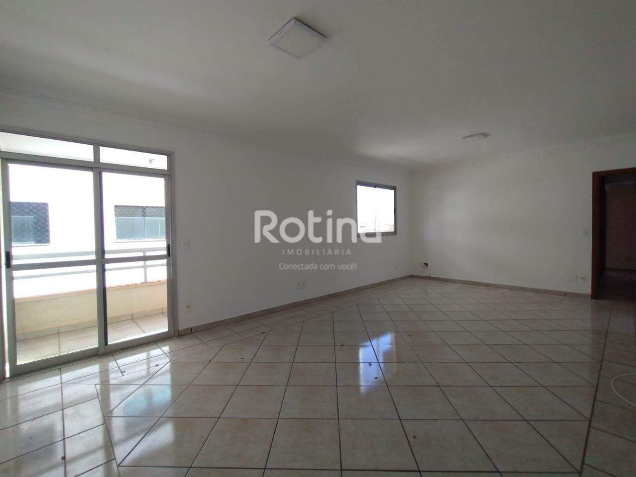 Apartamento para alugar, 3 quartos em Uberlândia no bairro Tabajaras no valor de R$ 2.500,00 - Rotina Imobiliária: 