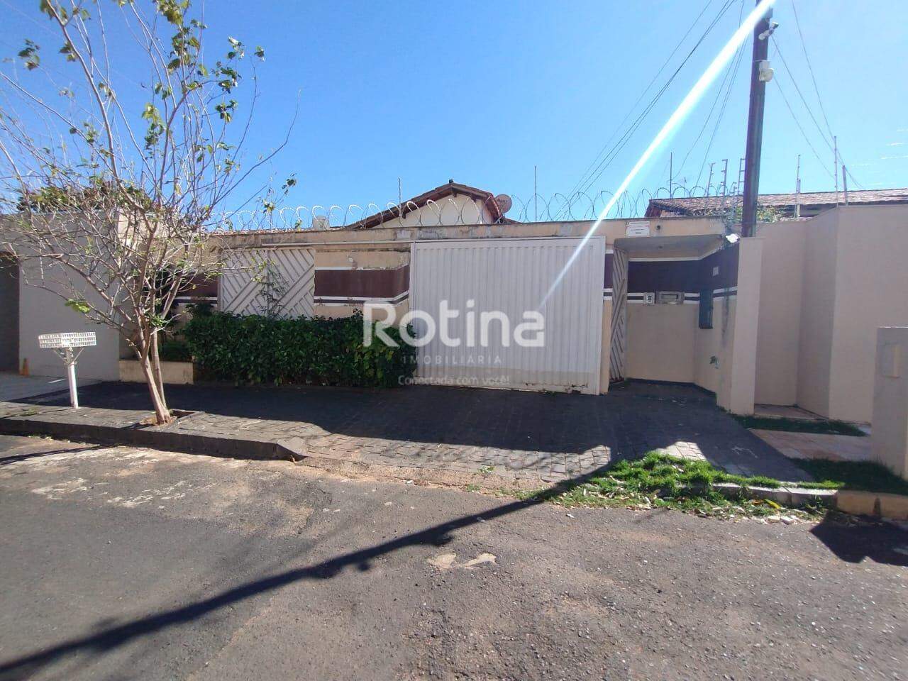 Casa para alugar, 3 quartos em Uberlândia no bairro Vigilato Pereira no valor de R$ 1.500,00 - Rotina Imobiliária: 