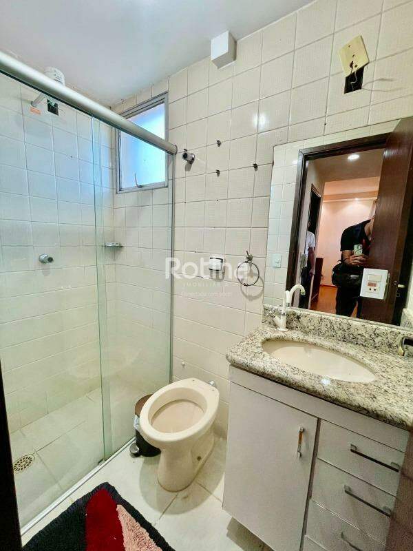 Apartamento à venda, 3 quartos em Uberlândia no bairro Marta Helena no valor de R$ 450.000,00 - Rotina Imobiliária: 