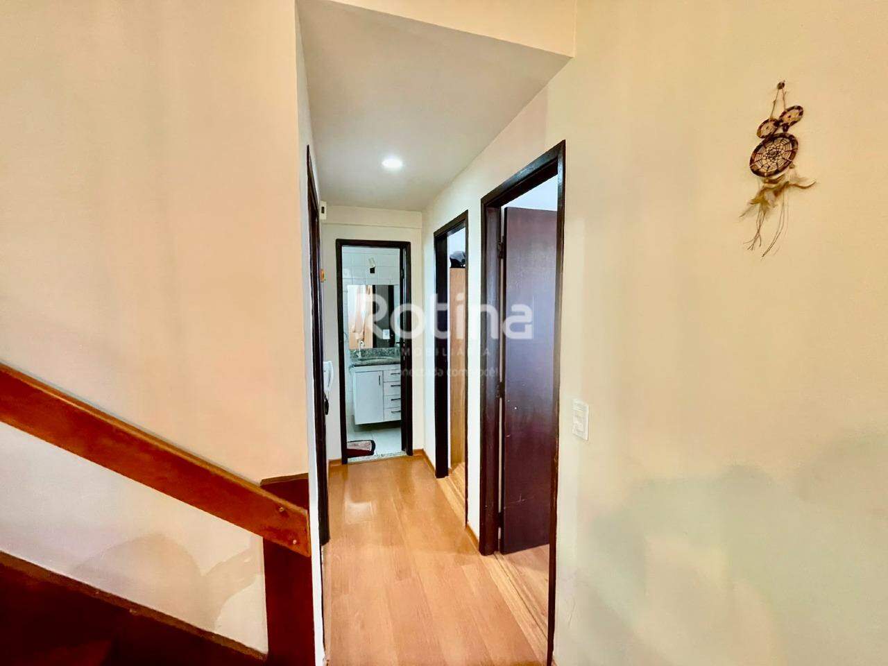 Apartamento à venda, 3 quartos em Uberlândia no bairro Marta Helena no valor de R$ 450.000,00 - Rotina Imobiliária: 