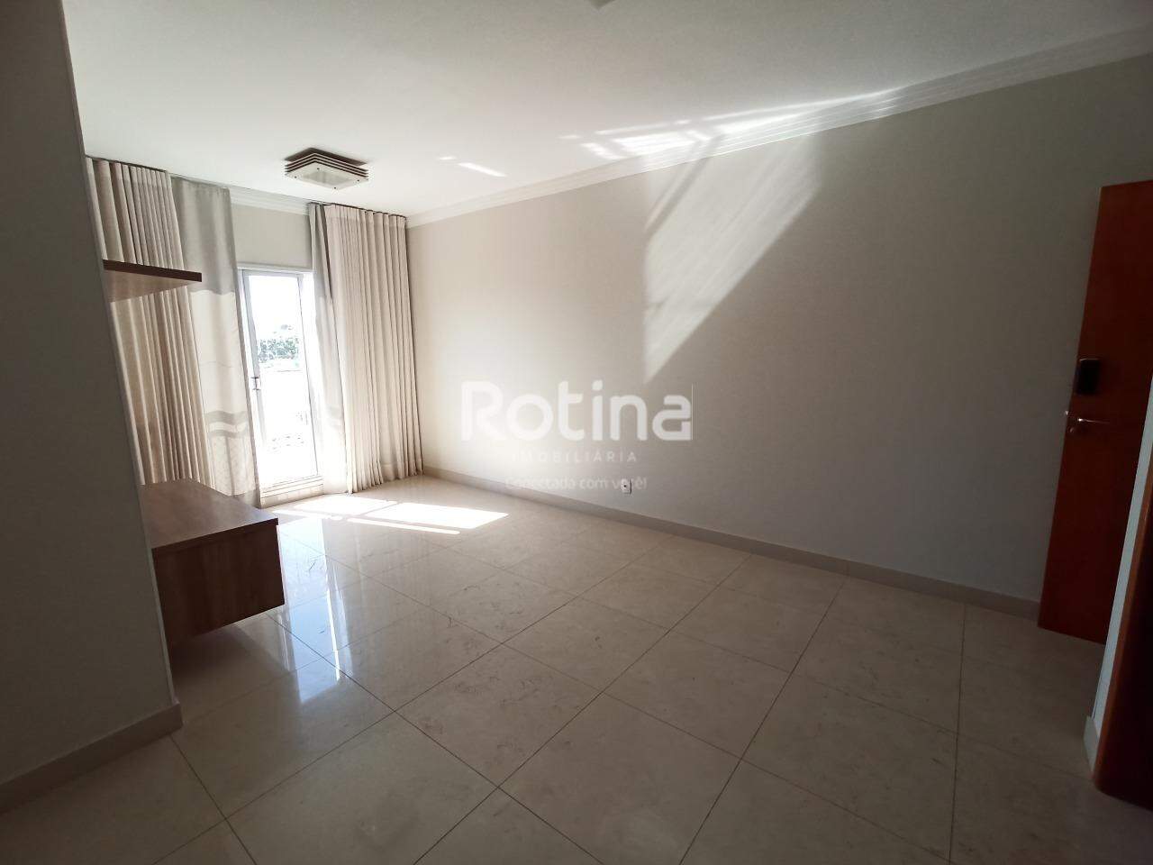 Apartamento para alugar, 3 quartos em Uberlândia no bairro Tubalina no valor de R$ 2.500,00 - Rotina Imobiliária: 