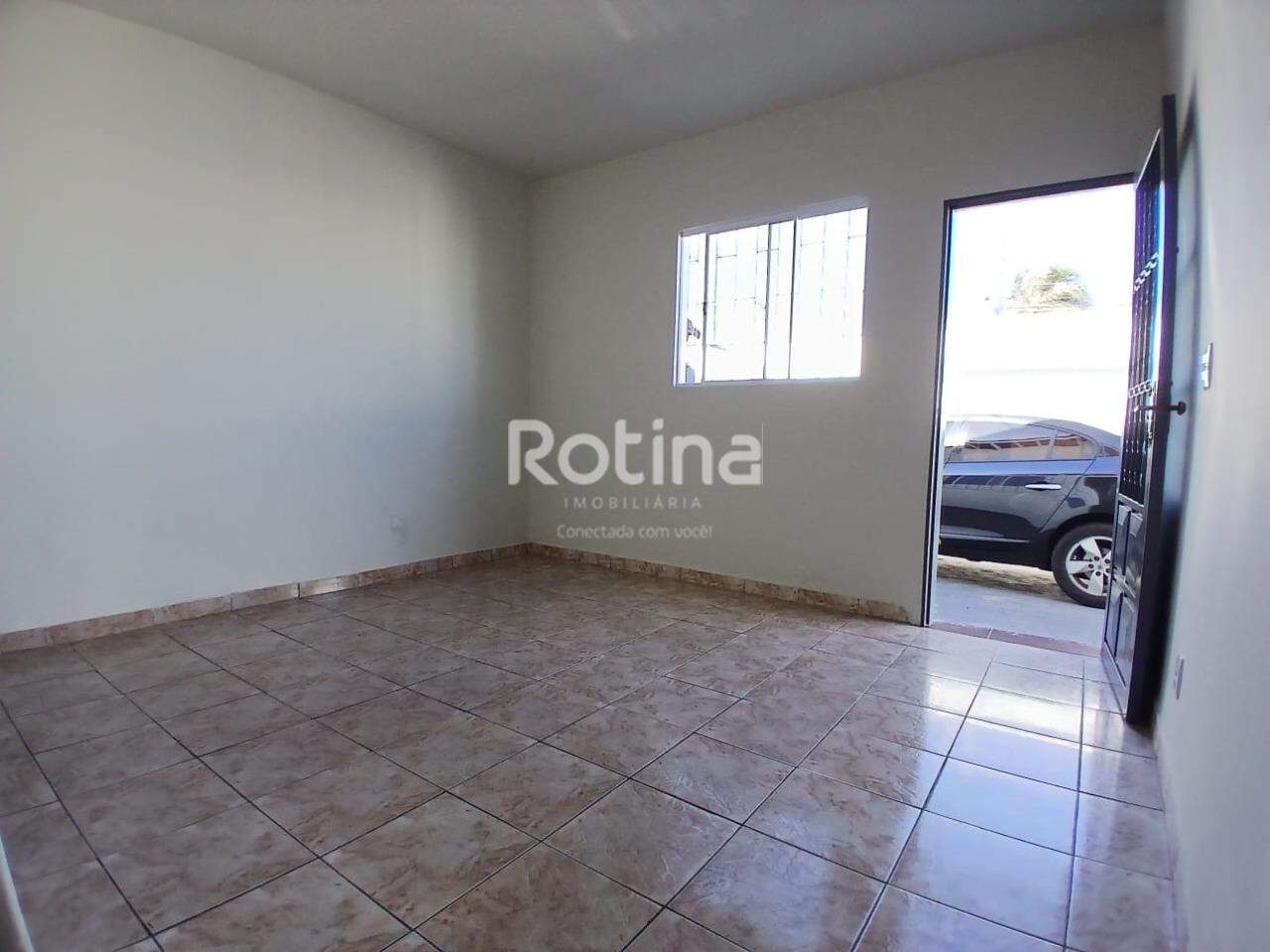 Casa para alugar, 3 quartos em Uberlândia no bairro Pacaembu no valor de R$ 2.500,00 - Rotina Imobiliária: 