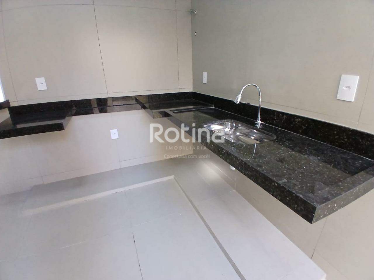 Casa para alugar, 2 quartos em Uberlândia no bairro Laranjeiras no valor de R$ 2.300,00 - Rotina Imobiliária: 