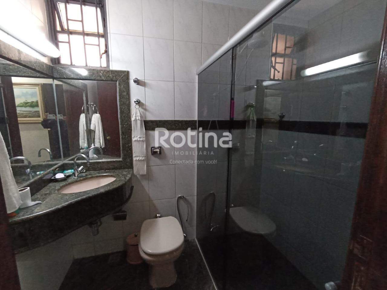 Casa Comercial à venda, 4 quartos em Uberlândia no bairro Lídice no valor de R$ 2.500.000,00 - Rotina Imobiliária: 