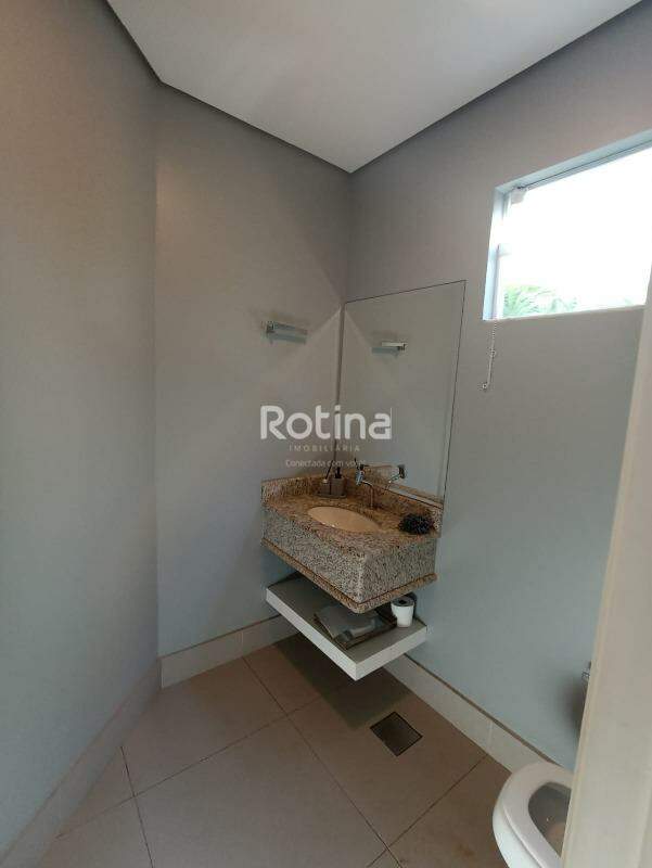Casa Comercial à venda, 3 quartos em Uberlândia no bairro Morada da Colina no valor de R$ 1.200.000,00 - Rotina Imobiliária: 