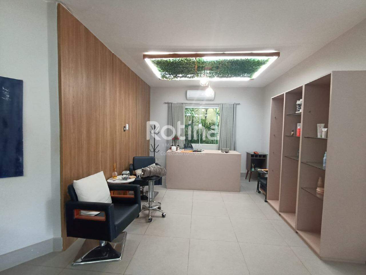 Casa Comercial à venda, 3 quartos em Uberlândia no bairro Morada da Colina no valor de R$ 1.200.000,00 - Rotina Imobiliária: 