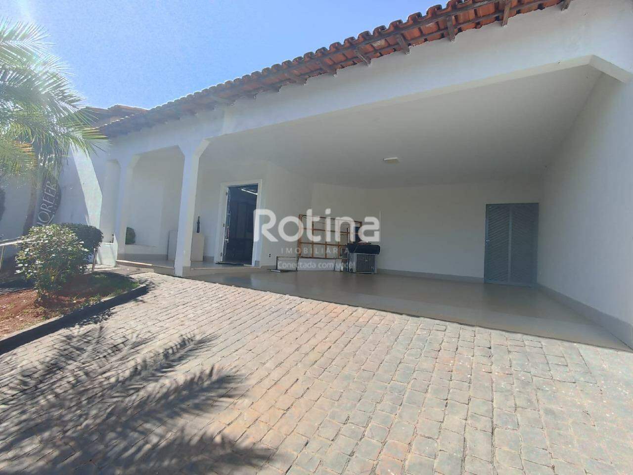 Casa Comercial à venda, 3 quartos em Uberlândia no bairro Morada da Colina no valor de R$ 1.200.000,00 - Rotina Imobiliária: 