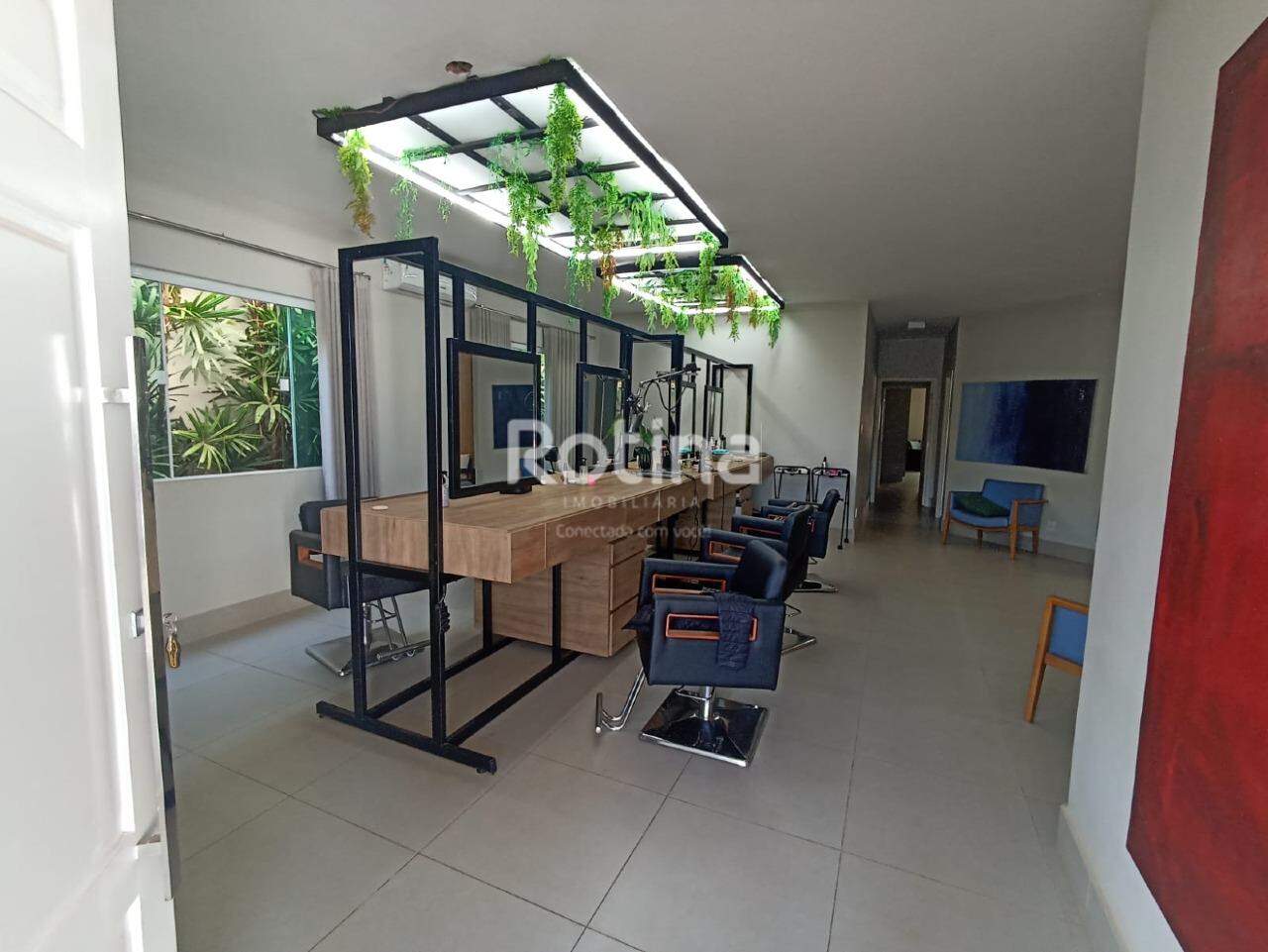 Casa Comercial à venda, 3 quartos em Uberlândia no bairro Morada da Colina no valor de R$ 1.200.000,00 - Rotina Imobiliária: 