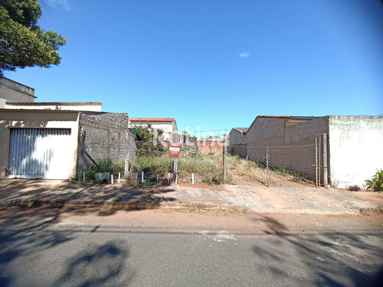 Terreno à venda, em Uberlândia no bairro Alto Umuarama no valor de R$ 285.000,00 - Rotina Imobiliária: 