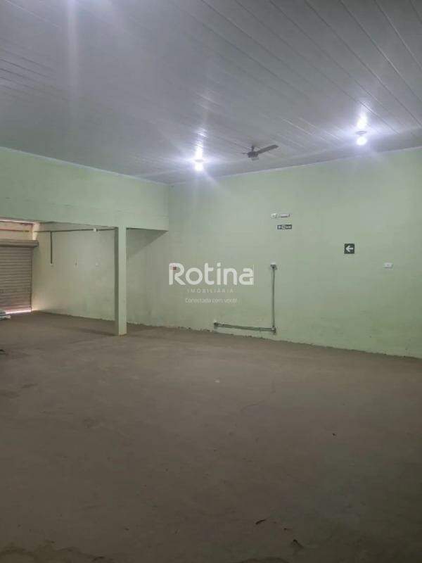 Comercial para alugar, em Uberlândia no bairro Osvaldo Rezende no valor de R$ 2.800,00 - Rotina Imobiliária: 