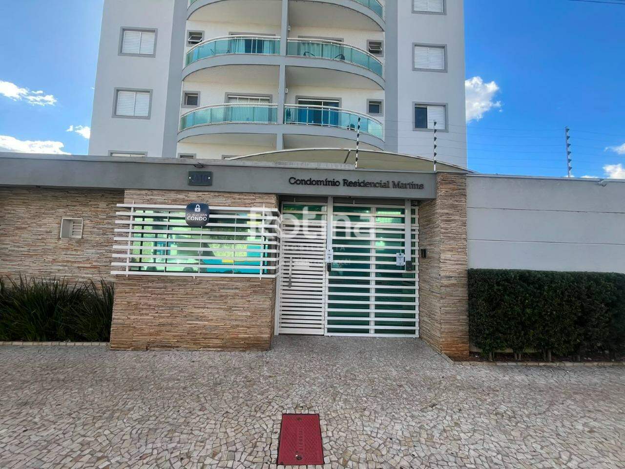 Apartamento para alugar, 2 quartos em Uberlândia no bairro Osvaldo Rezende no valor de R$ 2.900,00 - Rotina Imobiliária: 