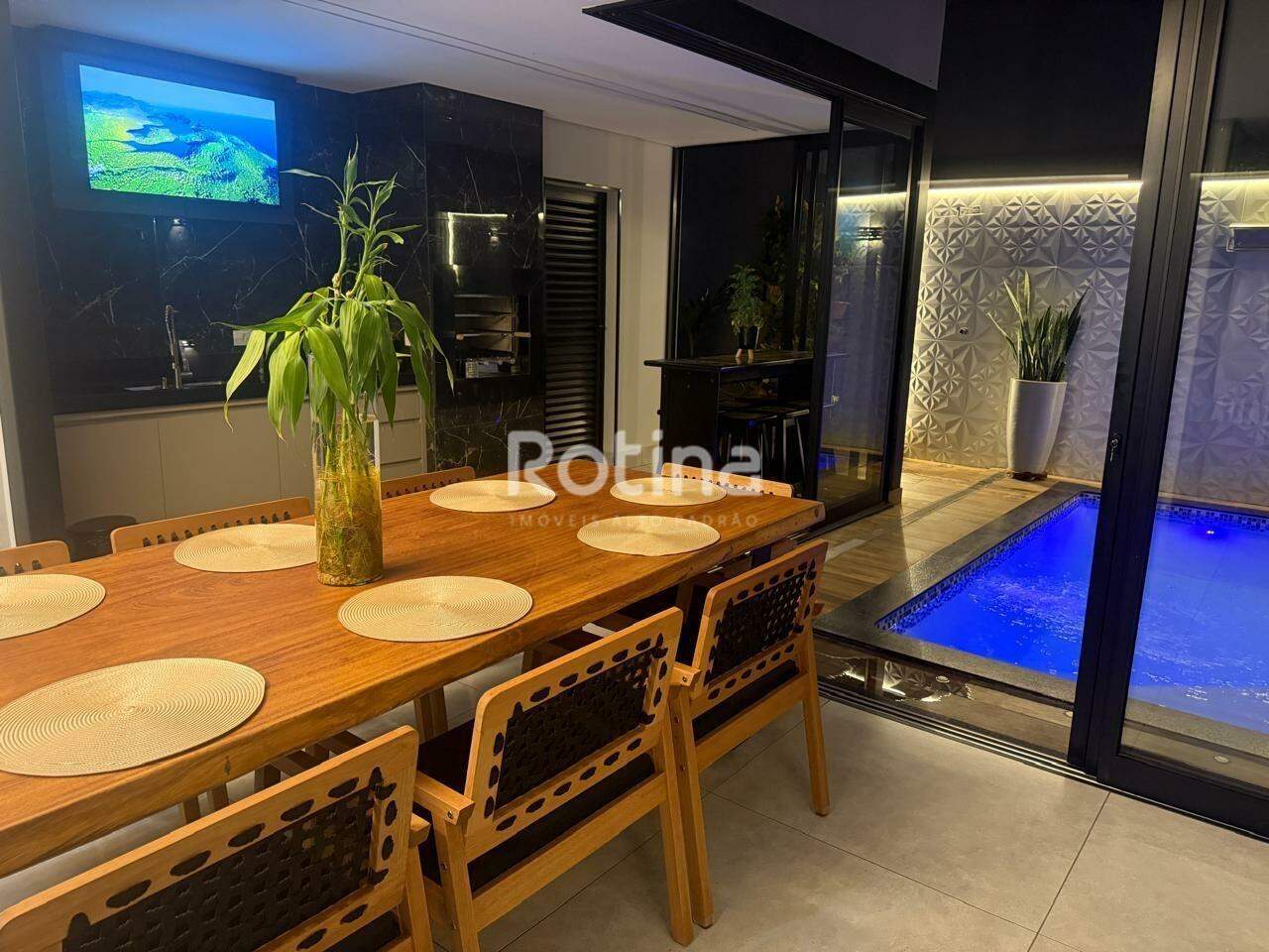 Casa à venda, 3 quartos em Uberlândia no bairro Jardim Patrícia no valor de R$ 1.290.000,00 - Rotina Imobiliária: 