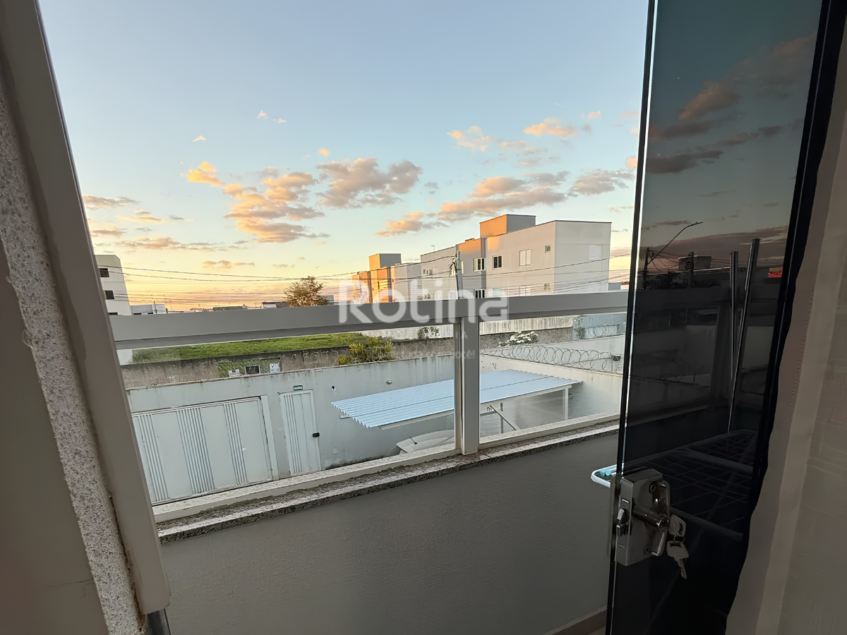 Apartamento à venda, 2 quartos em Uberlândia no bairro Novo Mundo no valor de R$ 325.000,00 - Rotina Imobiliária: 