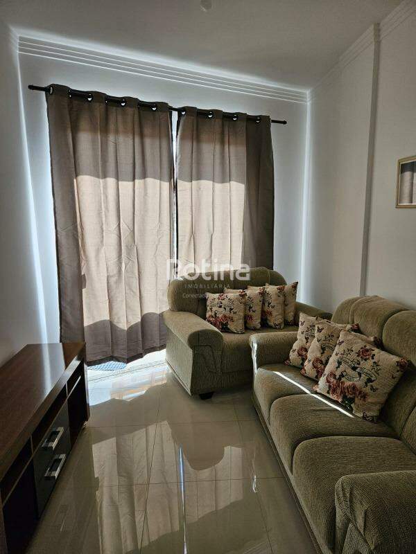 Apartamento para alugar, 2 quartos em Uberlândia no bairro Jardim Patrícia no valor de R$ 1.800,00 - Rotina Imobiliária: 