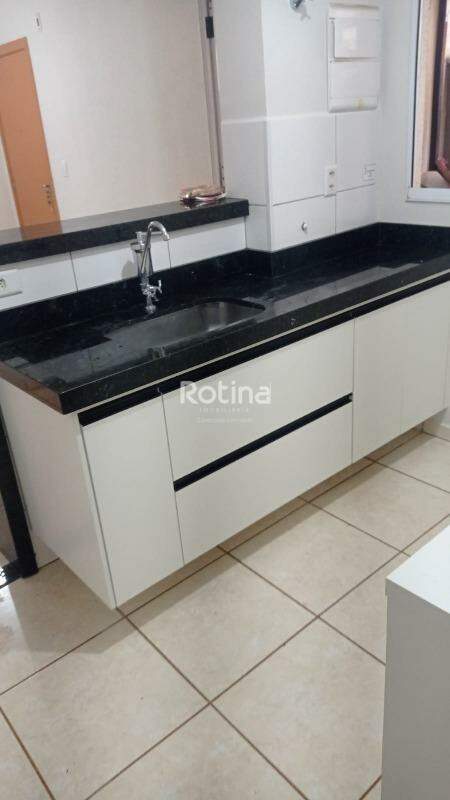 Apartamento para alugar, 2 quartos em Uberlândia no bairro Jardim Holanda no valor de R$ 1.650,00 - Rotina Imobiliária: 