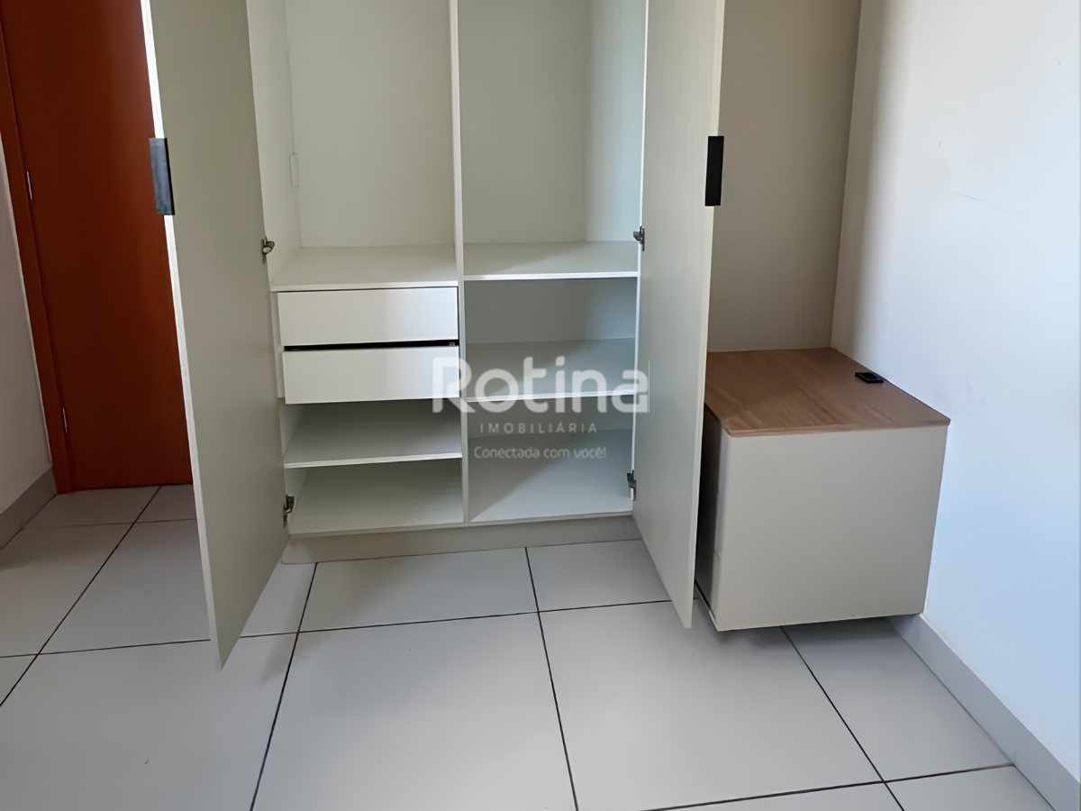 Apartamento à venda, 2 quartos em Uberlândia no bairro Loteamento Portal do Vale II no valor de R$ 420.000,00 - Rotina Imobiliária: 