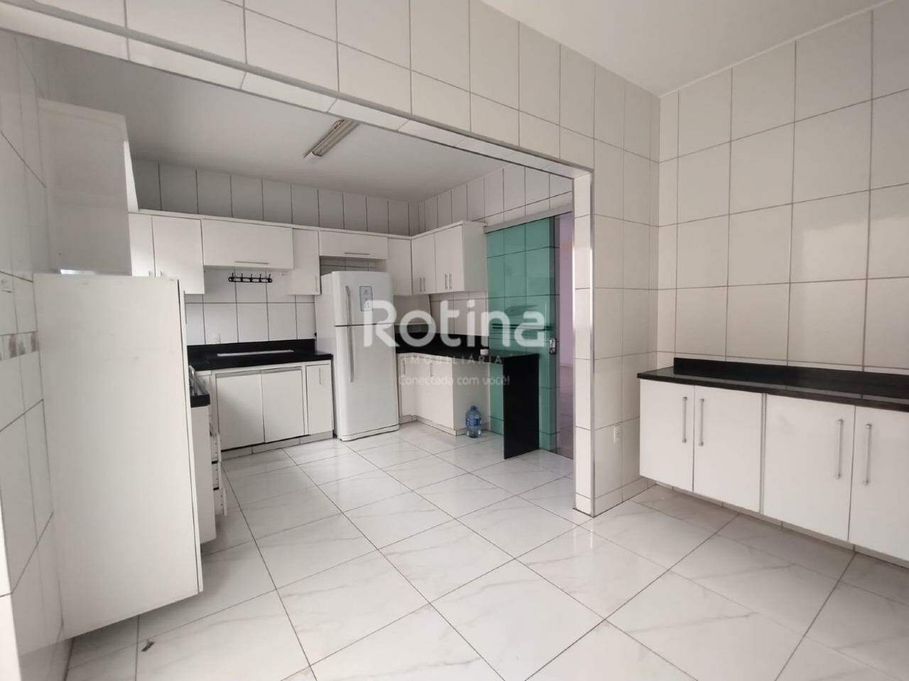Casa para alugar, 4 quartos em Uberlândia no bairro Brasil no valor de R$ 4.500,00 - Rotina Imobiliária: 