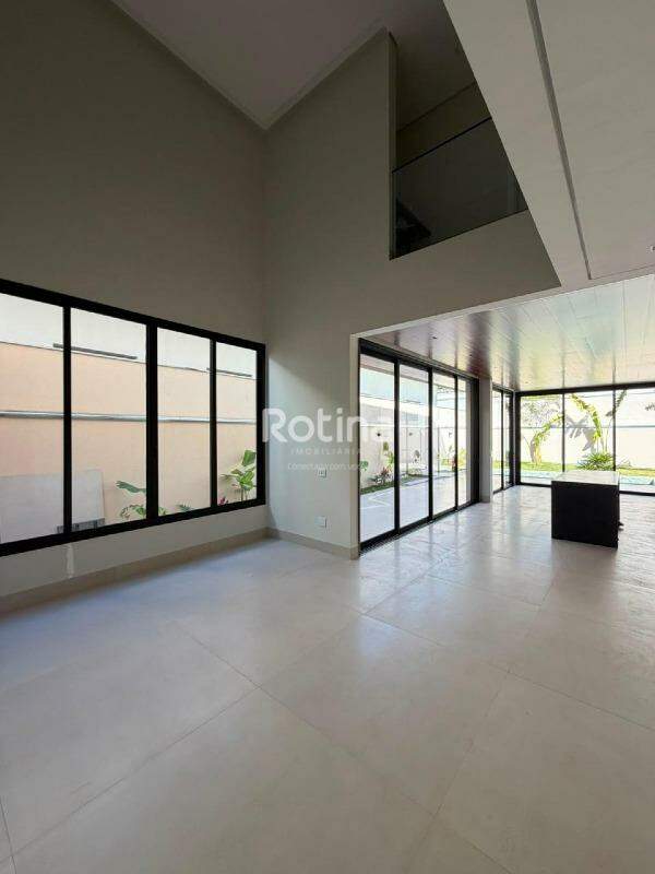 Casa Condomínio Fechado à venda, 4 quartos em Uberlândia no bairro Gávea no valor de R$ 3.300.000,00 - Rotina Imobiliária: 