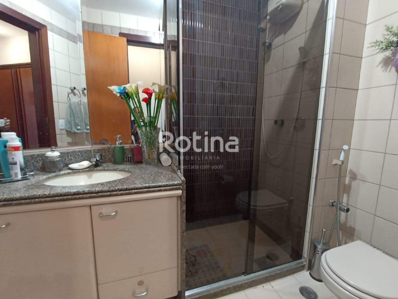 Apartamento à venda, 3 quartos em Uberlândia no bairro Martins no valor de R$ 850.000,00 - Rotina Imobiliária: 